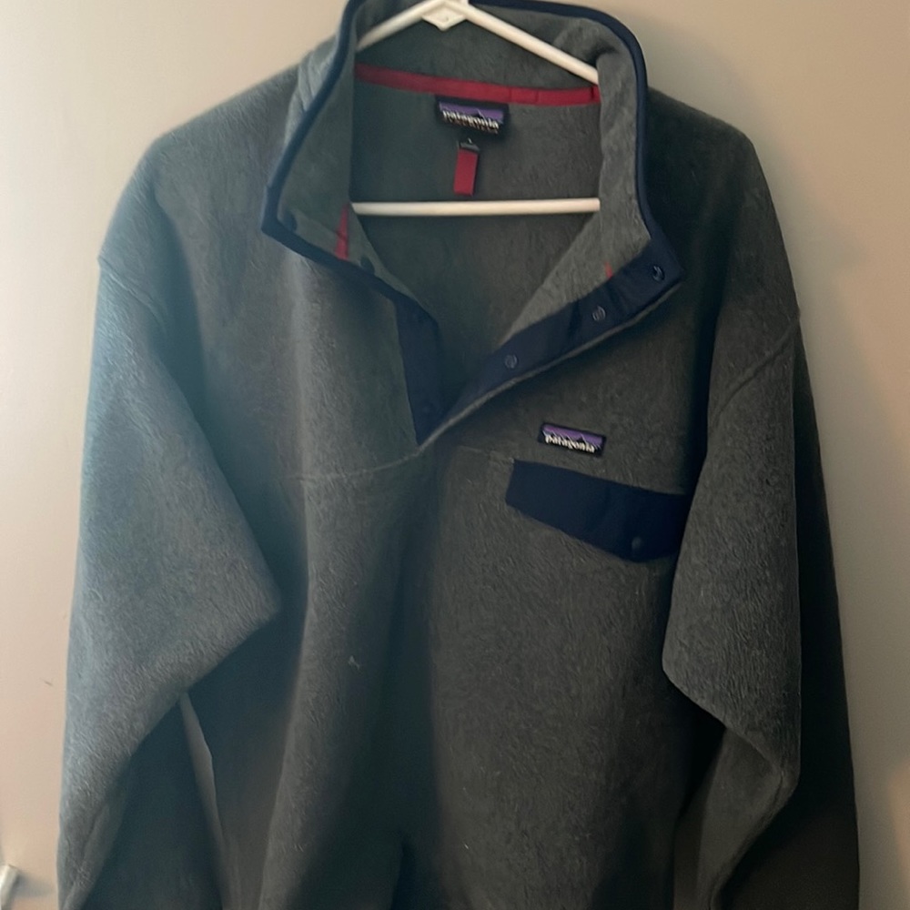 Men’s Patagonia pullover